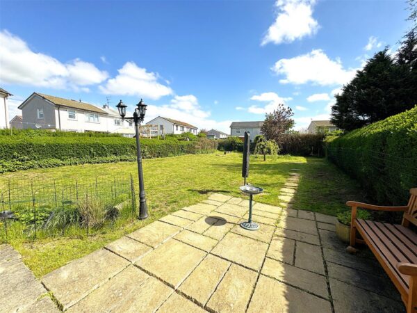 Studfall Avenue, Corby