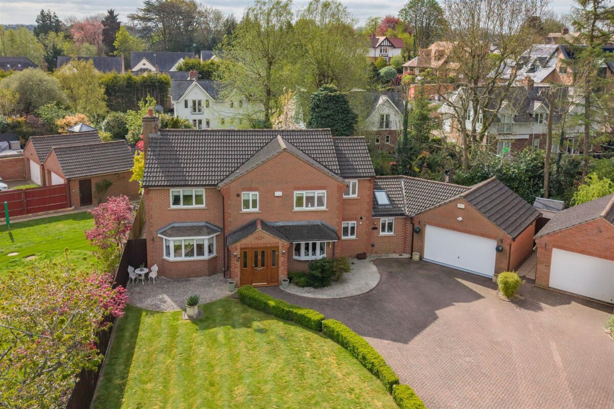 Beech Close, Desborough, Kettering