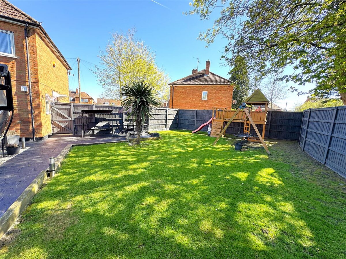 Fineshade Grove, Corby