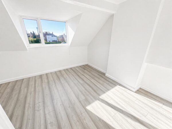 Whitworth Avenue, Corby