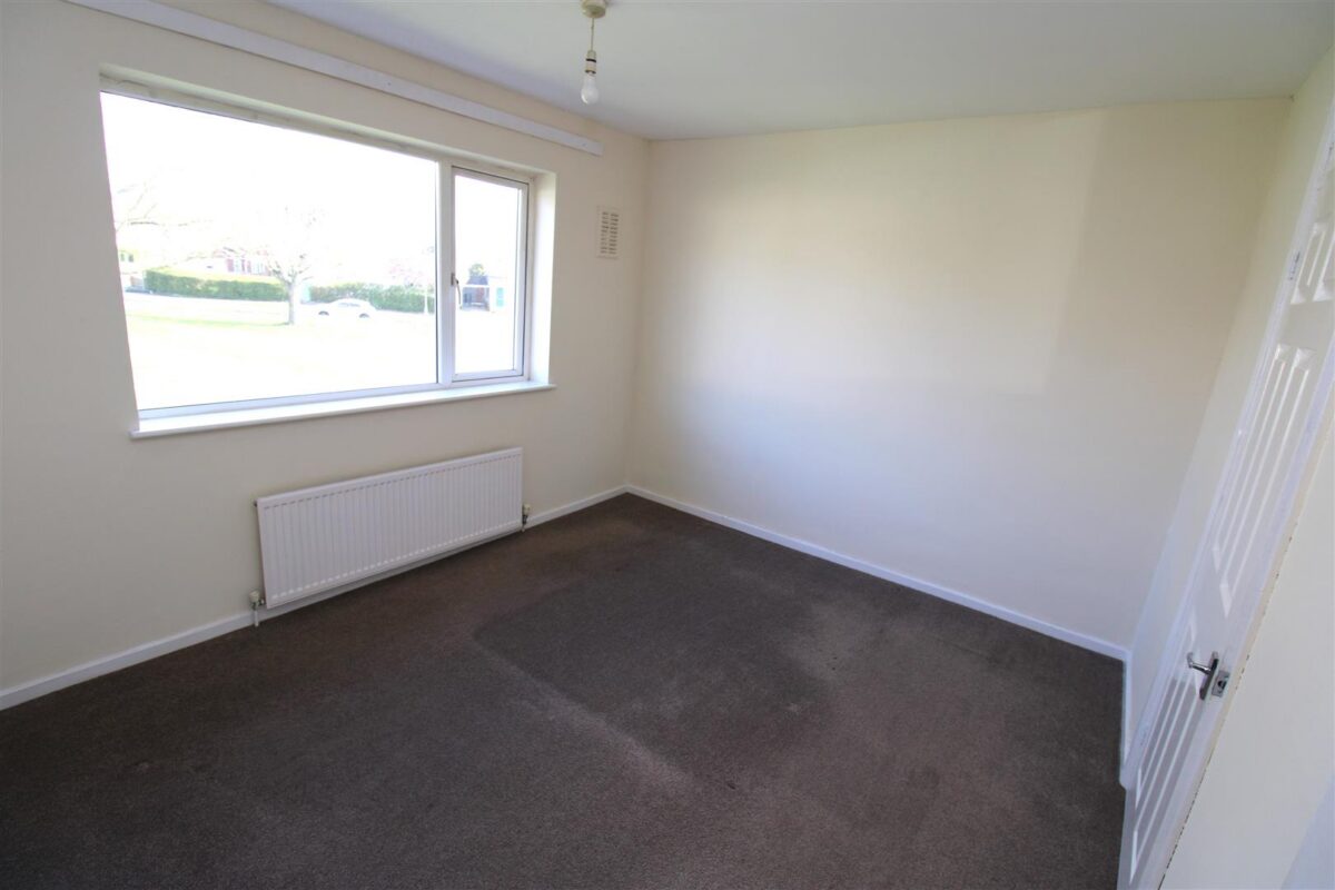 Willow Brook Road, Corby