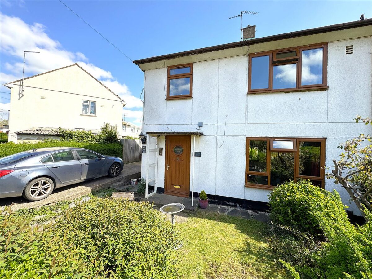 Studfall Avenue, Corby