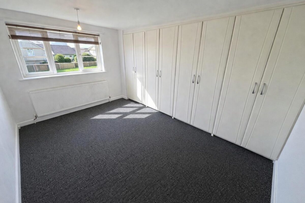 Studfall Avenue, Corby