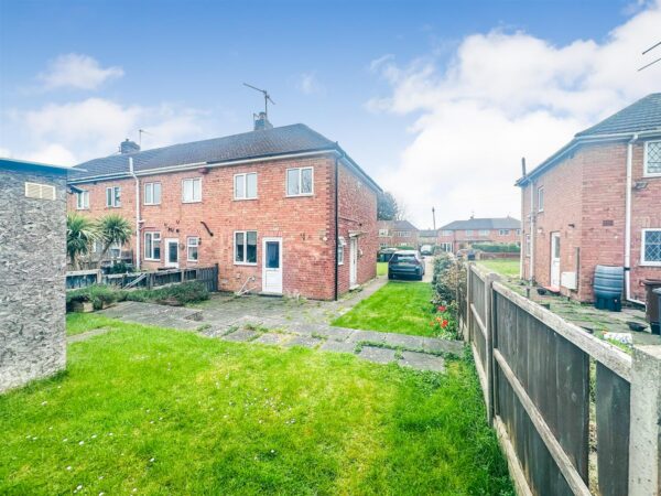 Highfield Grove, Corby