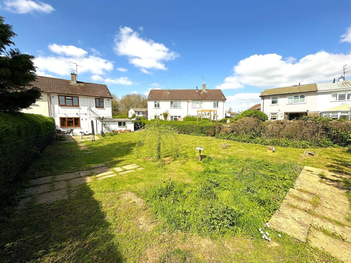 Studfall Avenue, Corby