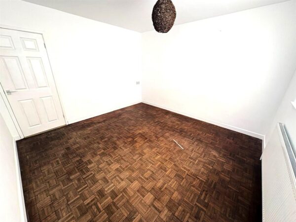 Studfall Avenue, Corby