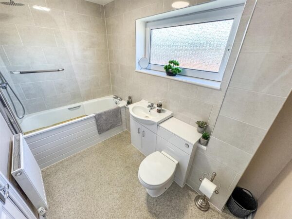 Langport Green, Corby