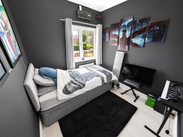 Highfield Grove, Corby