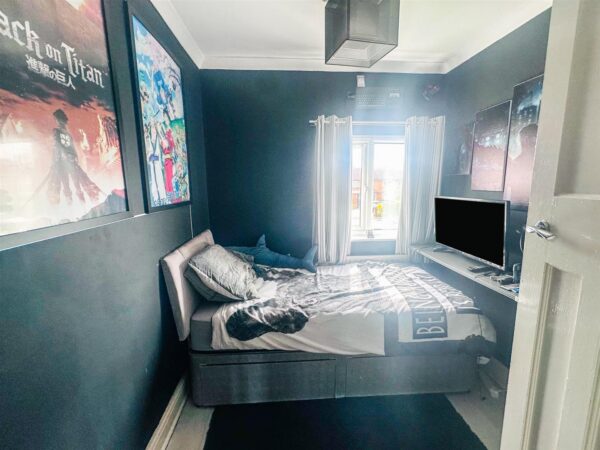 Highfield Grove, Corby