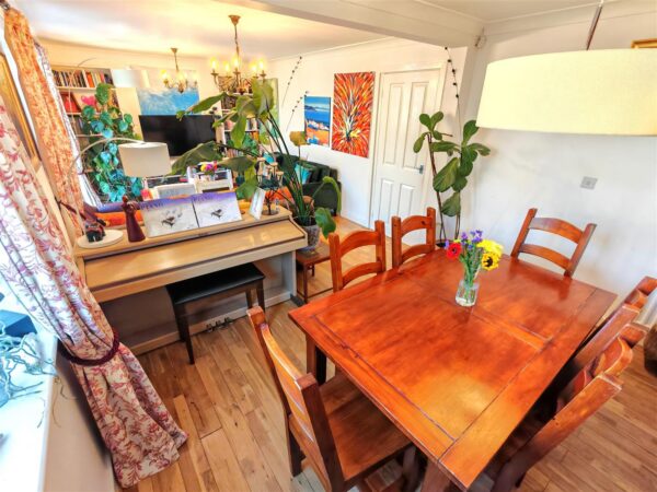 Melford Close, Corby