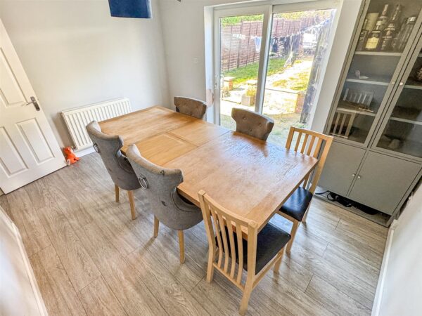 Croyde Avenue, Corby