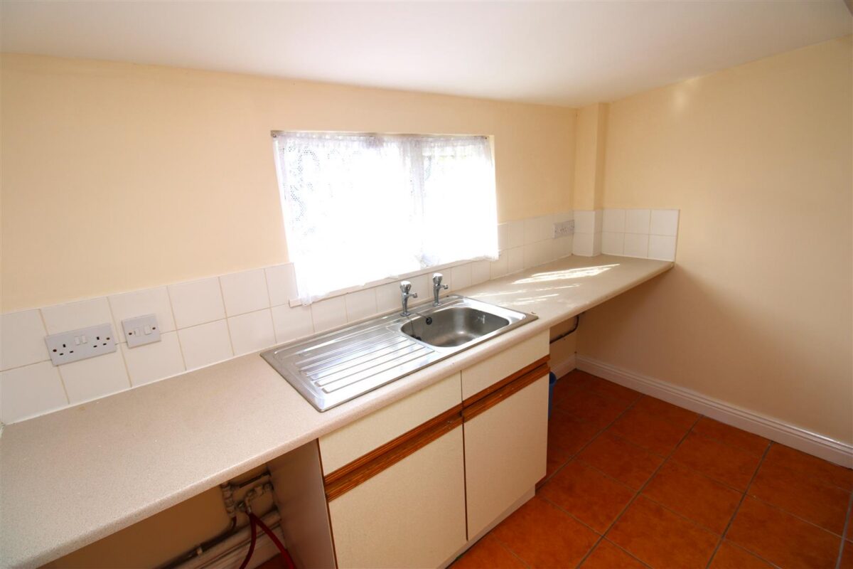 Willow Brook Road, Corby