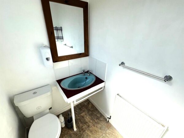 Studfall Avenue, Corby