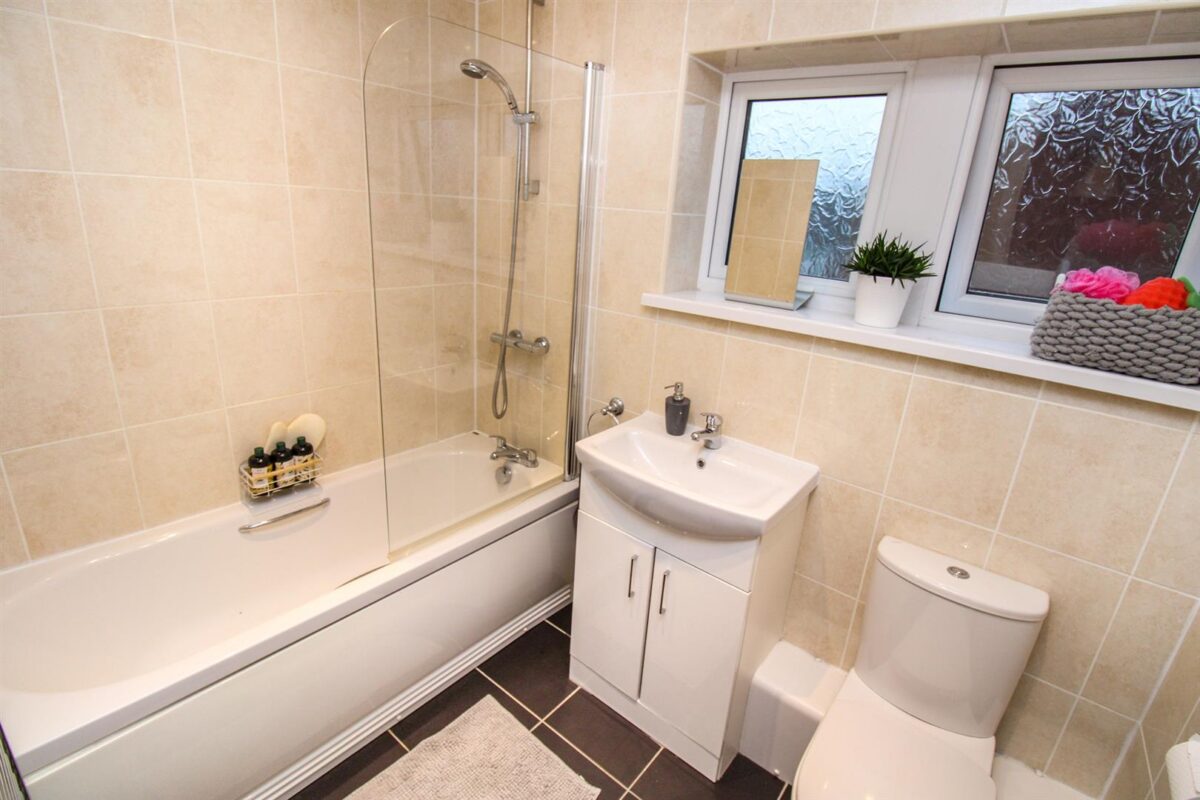 Sherborne Walk, Corby