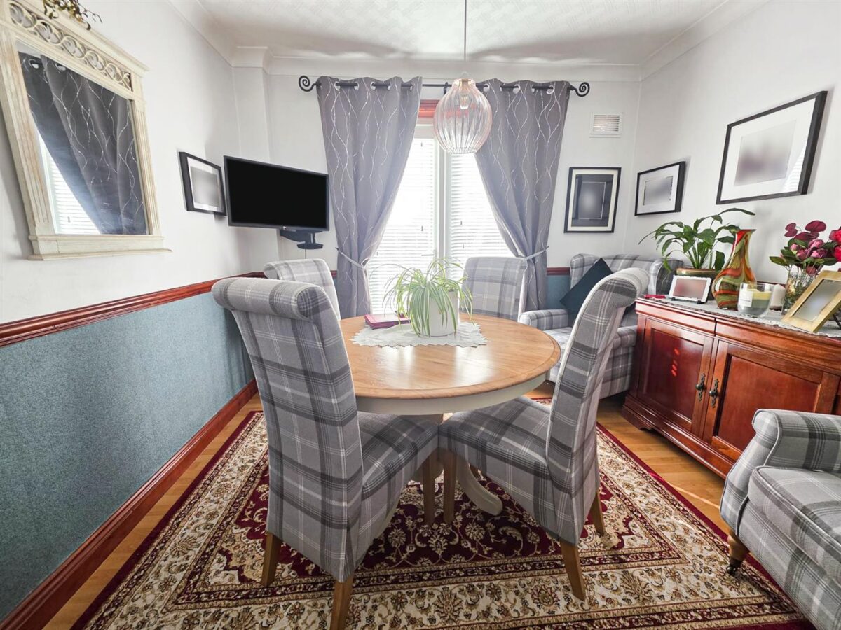 Shakespeare Way, Corby