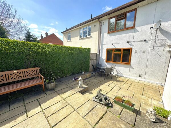 Studfall Avenue, Corby