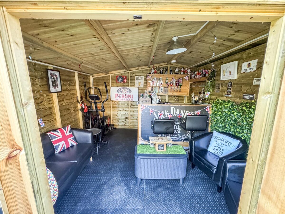 Fineshade Grove, Corby