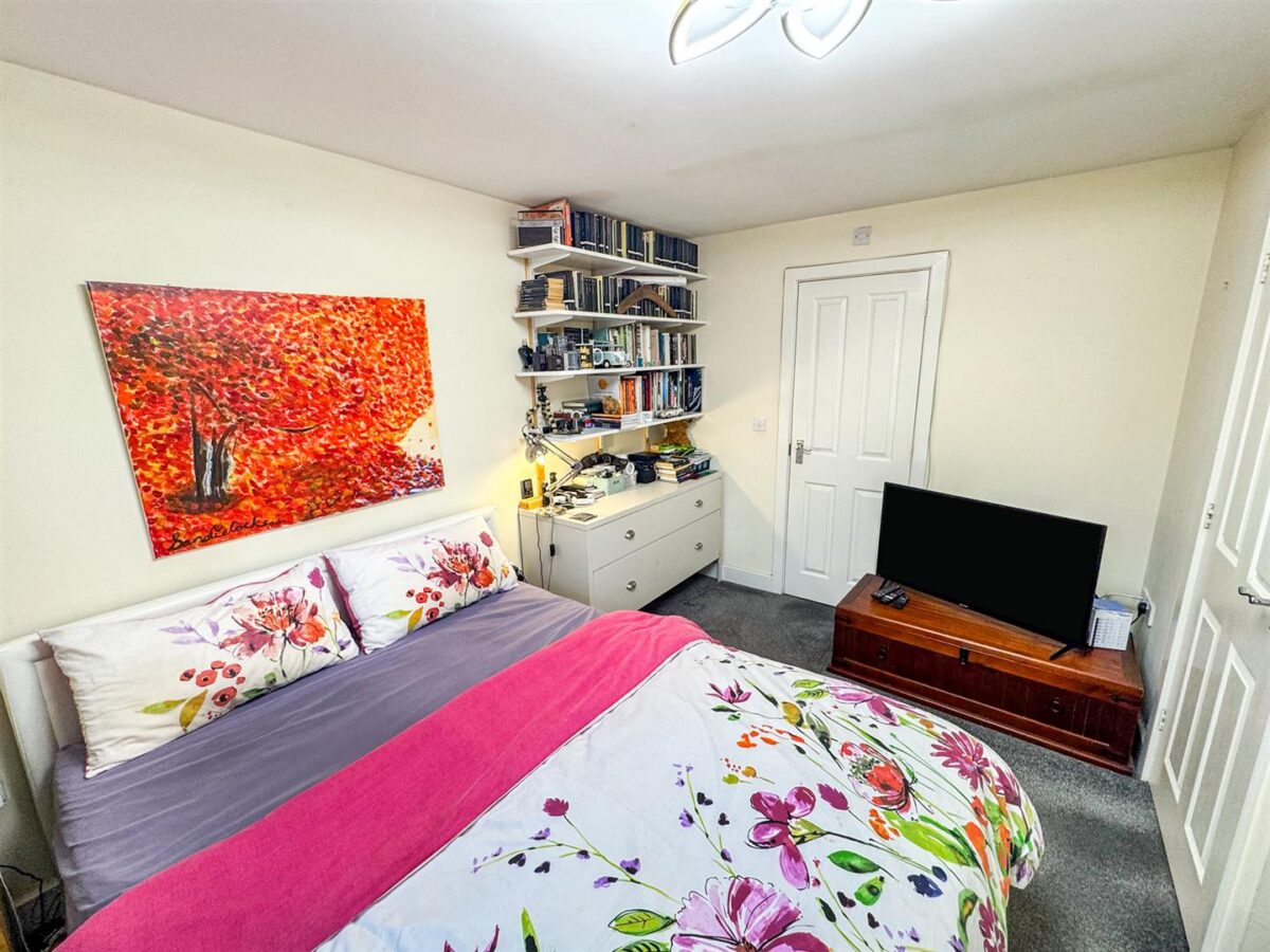 Melford Close, Corby