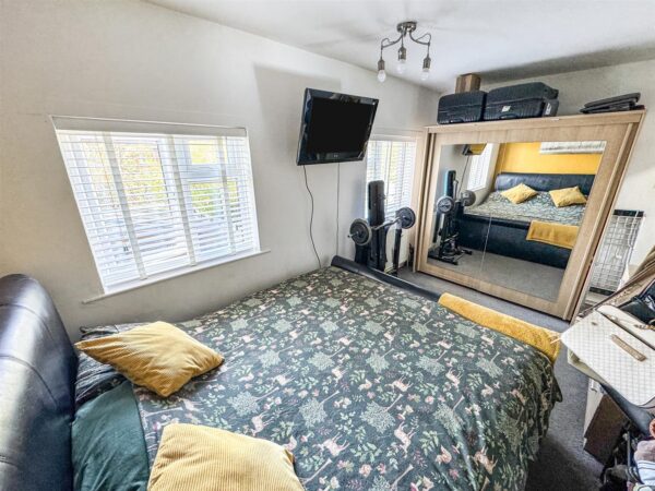 Fineshade Grove, Corby