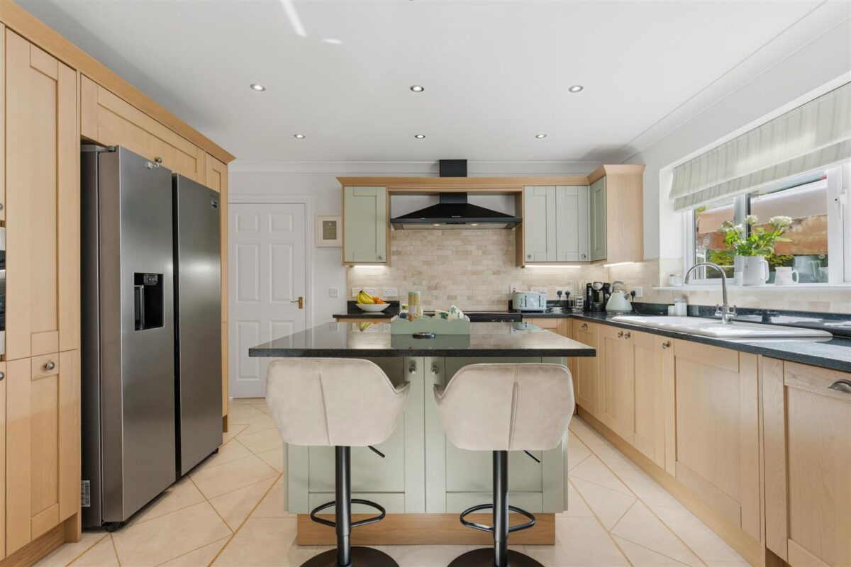 Beech Close, Desborough, Kettering