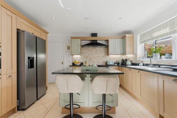 Beech Close, Desborough, Kettering