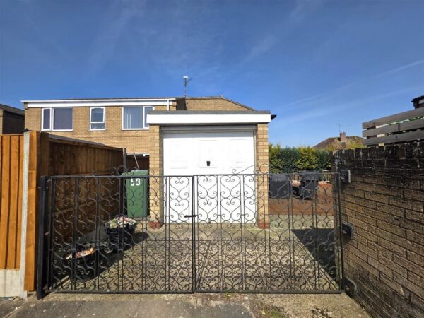 Browning Walk, Corby