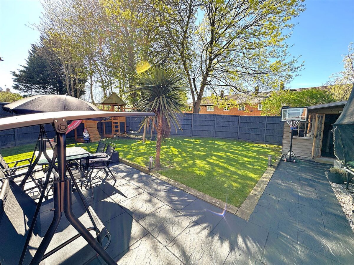 Fineshade Grove, Corby