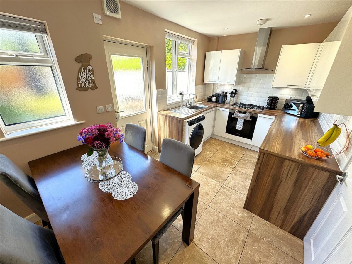 Thoroughsale Road, Corby