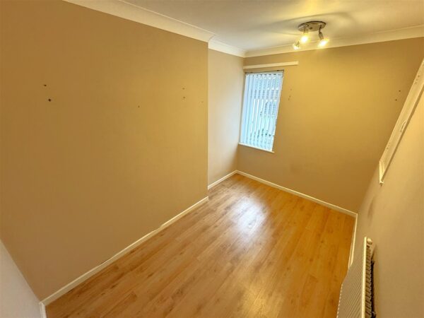 Kensington walk, Corby