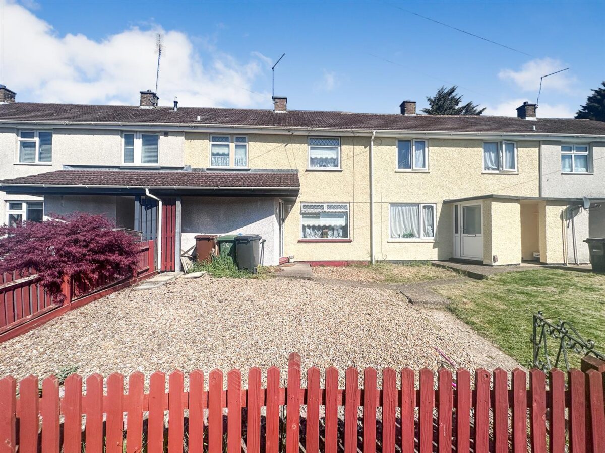 Llewellyn Walk, Corby