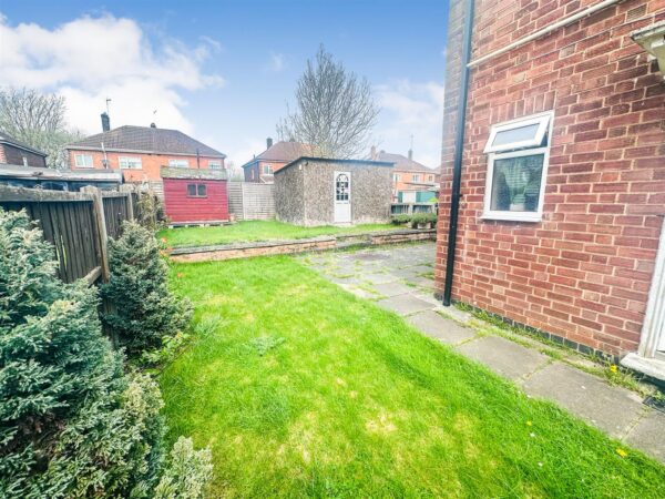 Highfield Grove, Corby