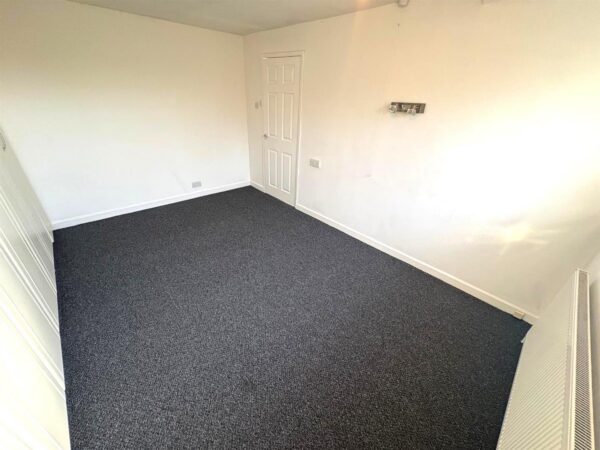 Studfall Avenue, Corby