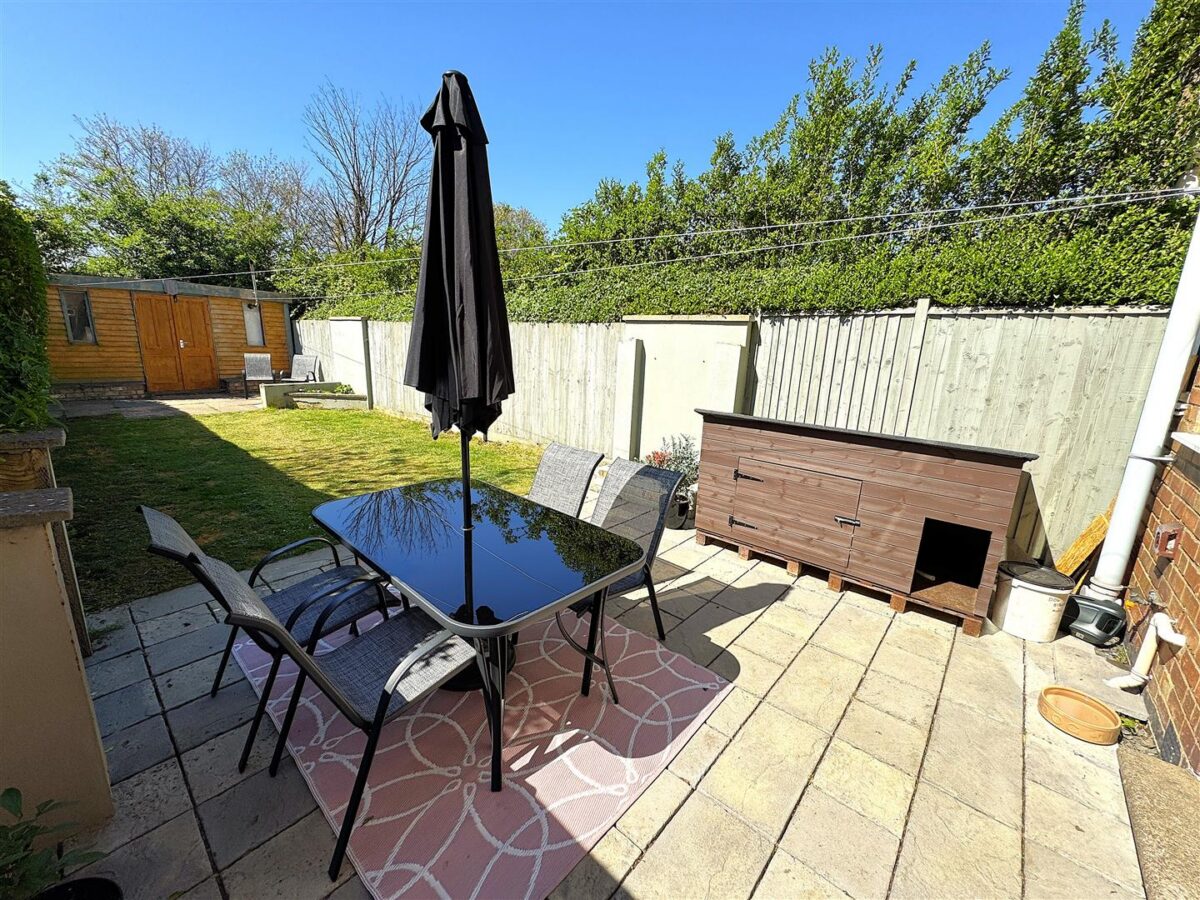 Thoroughsale Road, Corby