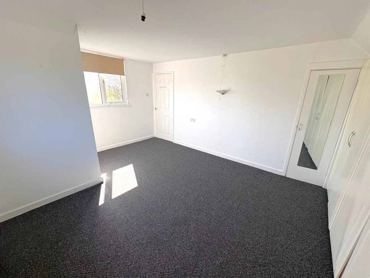 Studfall Avenue, Corby