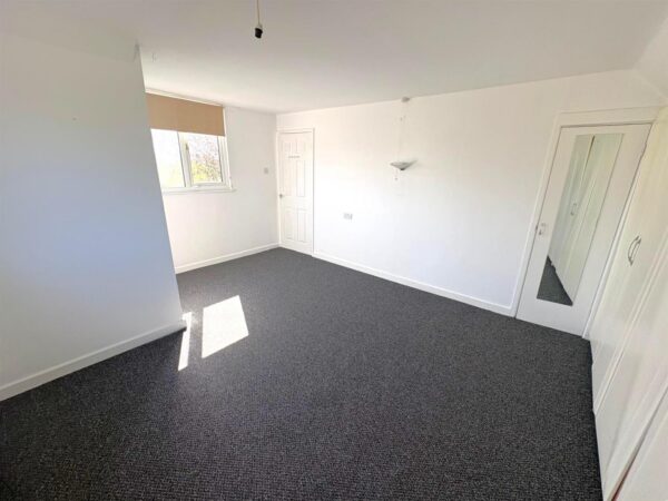 Studfall Avenue, Corby