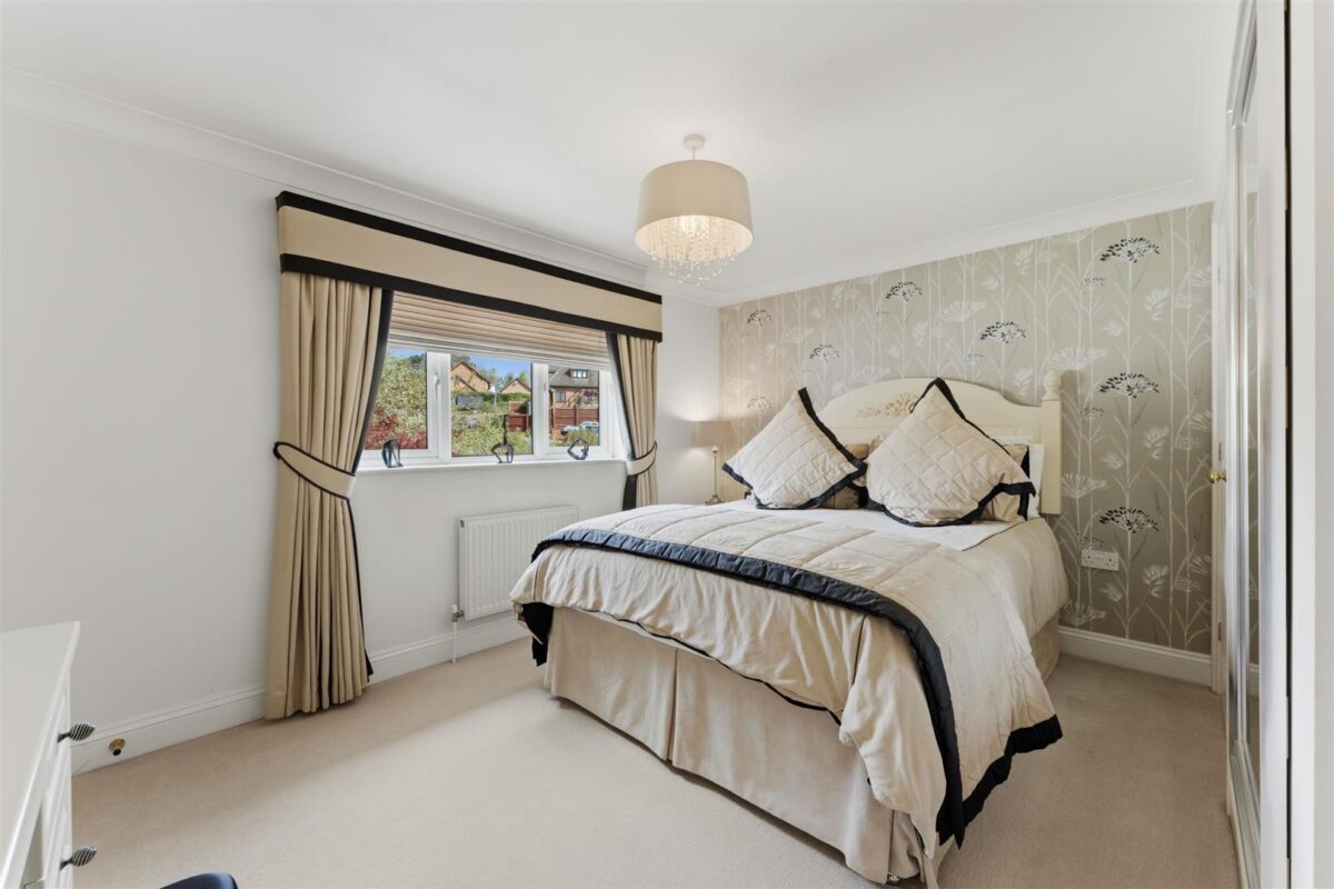 Beech Close, Desborough, Kettering