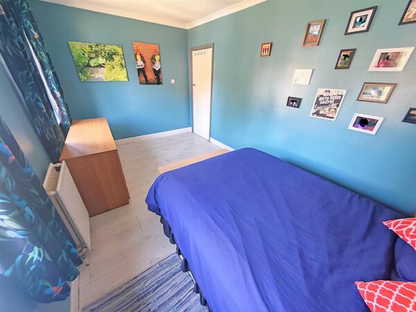 Highfield Grove, Corby