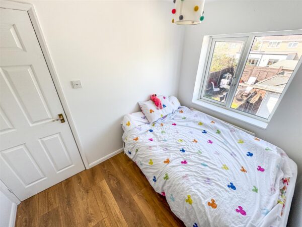 Croyde Avenue, Corby