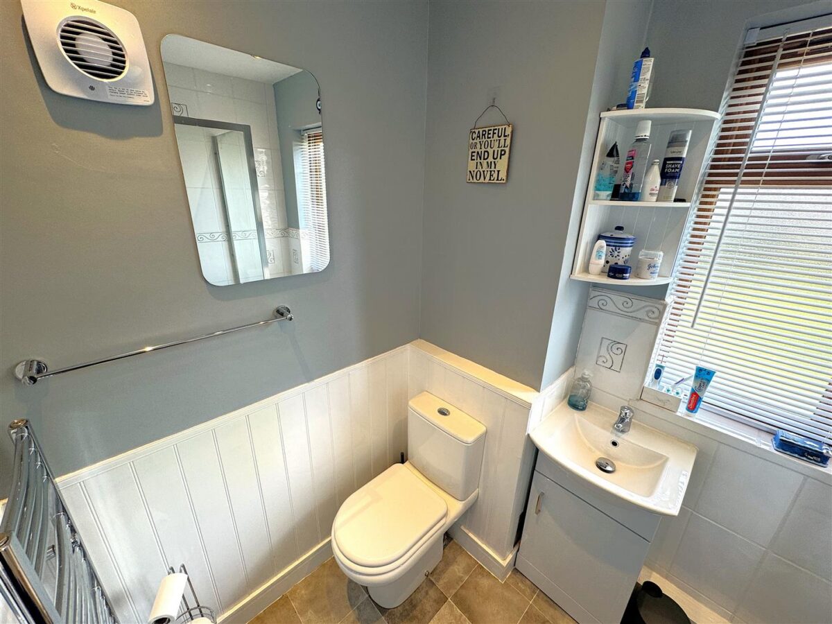 Studfall Avenue, Corby