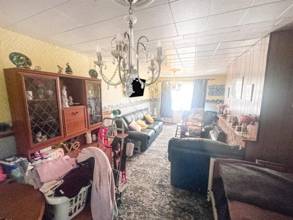 Llewellyn Walk, Corby