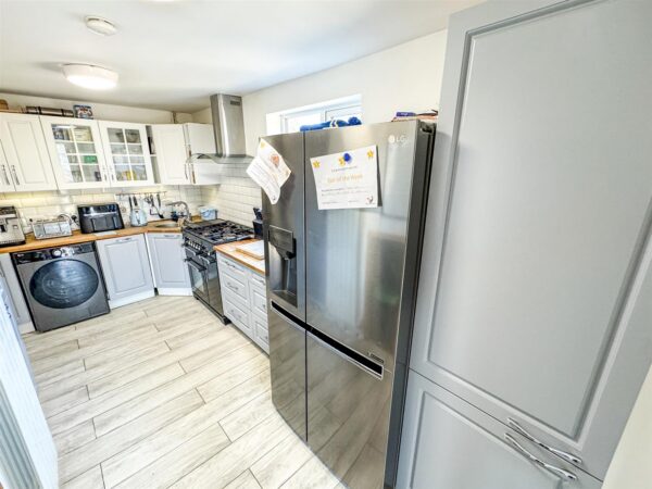 Croyde Avenue, Corby