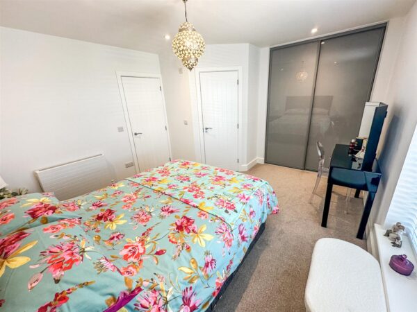 Park View, Corby