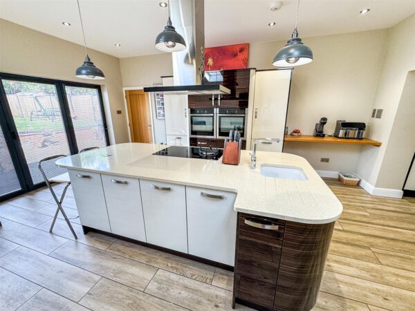 Cottingham Road, Corby