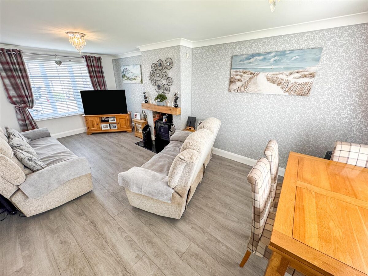 Mantlefield Road, Corby