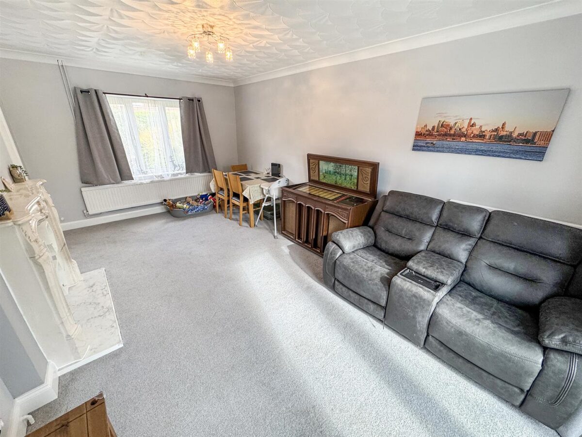 Faraday Grove, Corby