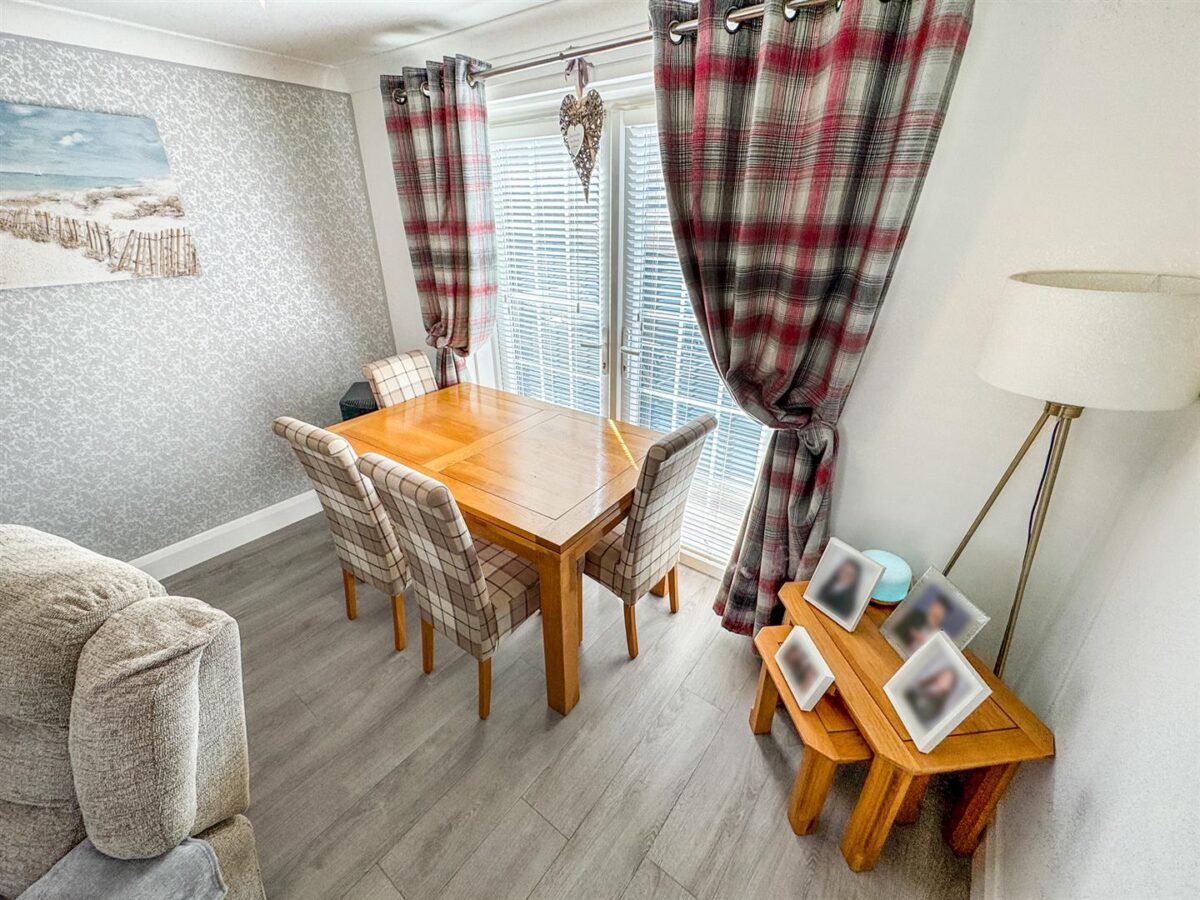 Mantlefield Road, Corby
