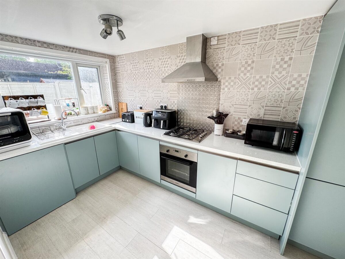 Faraday Grove, Corby