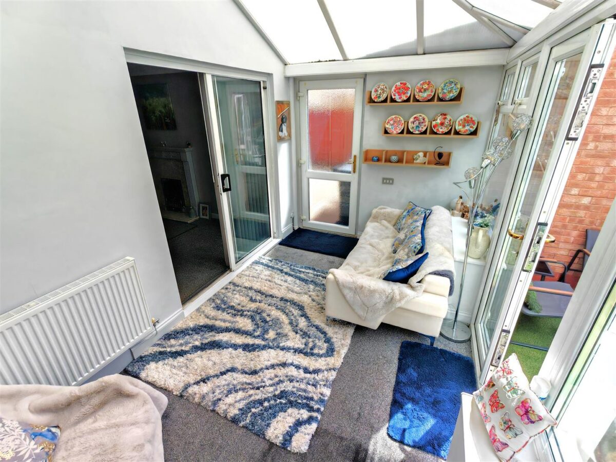 Waltham Close, Corby