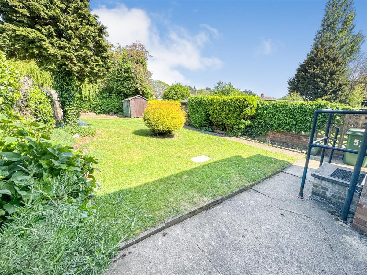 Cupar Crescent, Corby