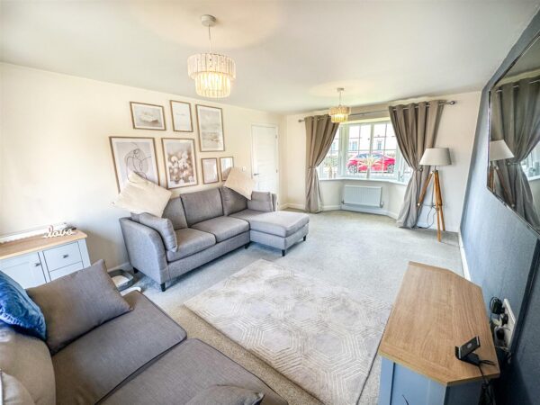 Aintree Road, Corby